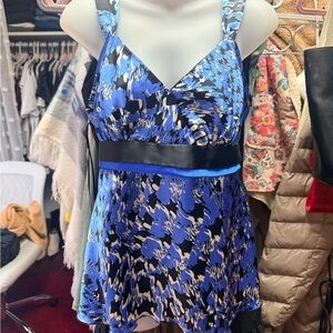 Y2K Blue and Black Patterned Sleeveless Top